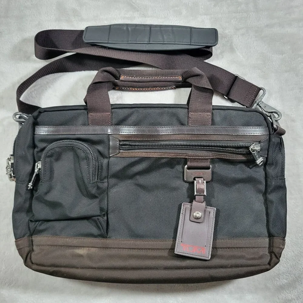 Tumi Carr Commuter Expansion Briefcase Hickory Brown 69618HKO Tech Laptop Bag
